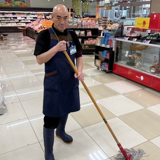 早朝品出しスタッフ